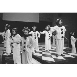 UNE Drama Production, 'Oh What a Lovely War', 1985