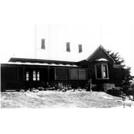 “Beta”, side view Armidale town house for female residents of NEUC
