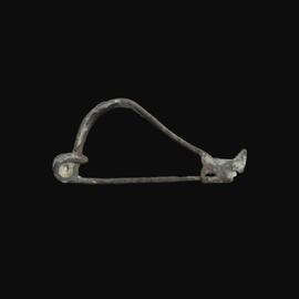 MA1975.4.1 Bronze fibula (broach)