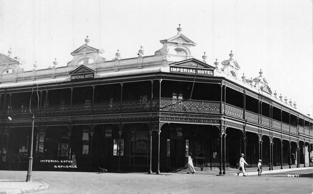 Imperial Hotel, Armidale [2008.13.ALH086]