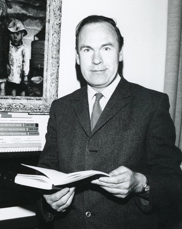 Professor Alec Lazenby [A1327.P09468]