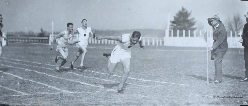 Men's sprint - at the finish line [1984.10.30a]